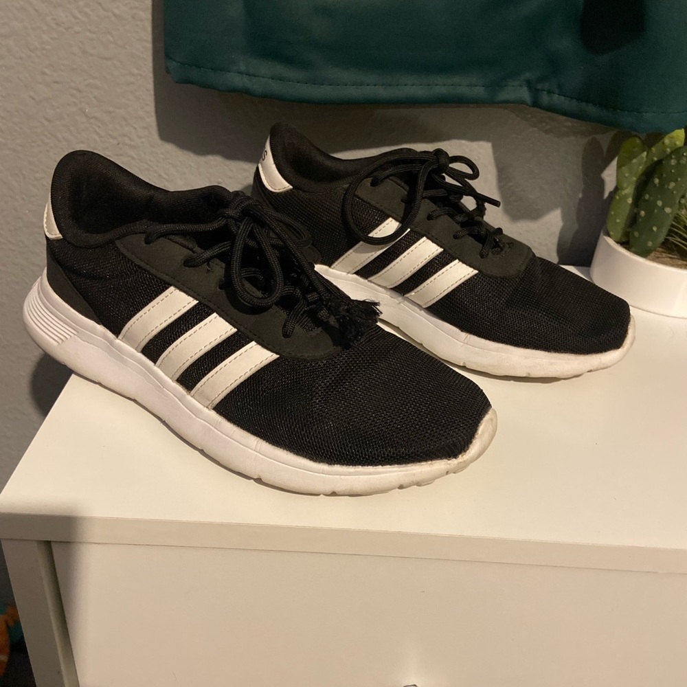 Adidas cloud foam running shoes